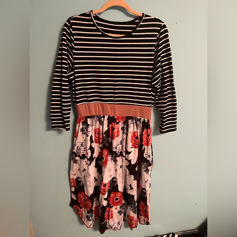 Floral MIDI dress 💐 size Large